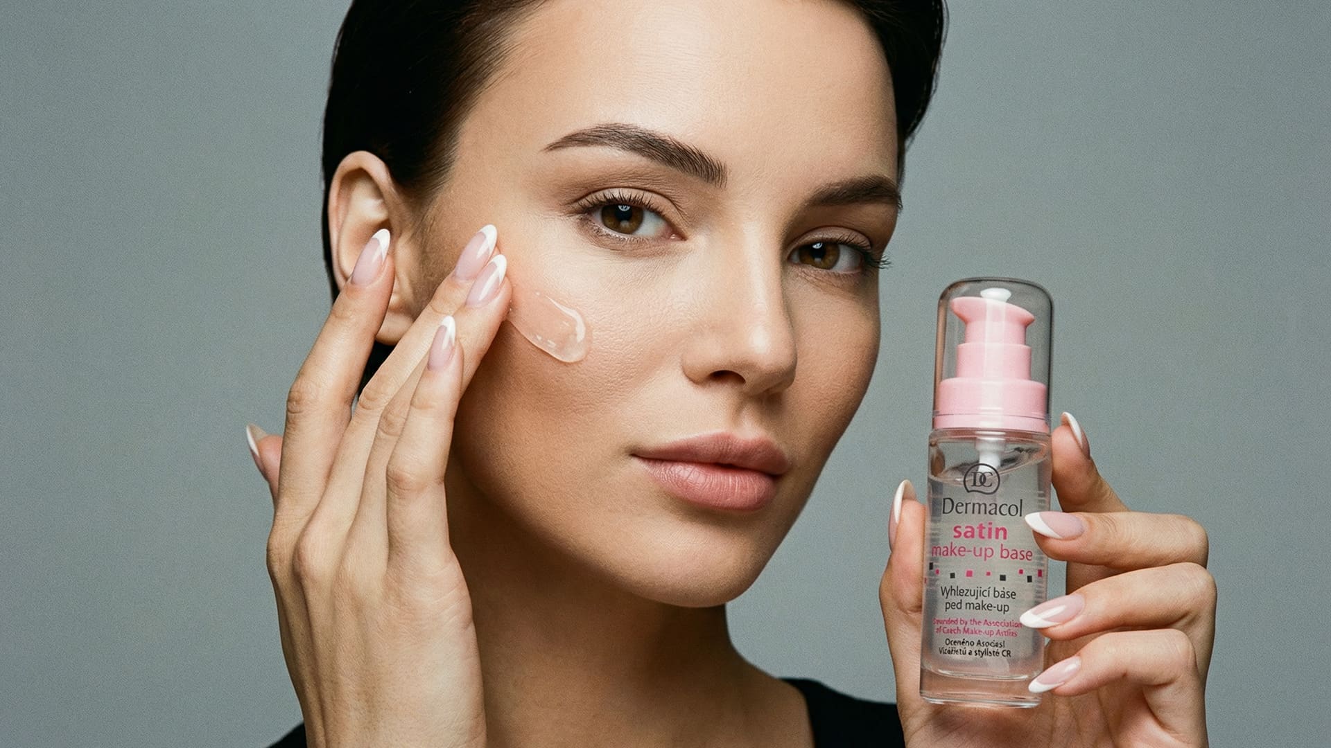 dermacol satin make-up primer application